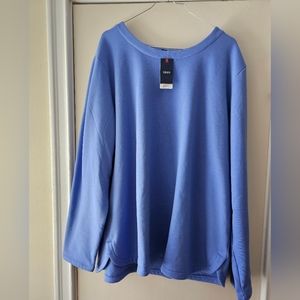 IZOD NWT Crewneck